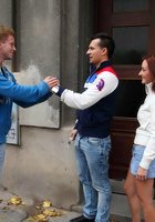 Починил компьютер и трахнул милашку 3 фотография