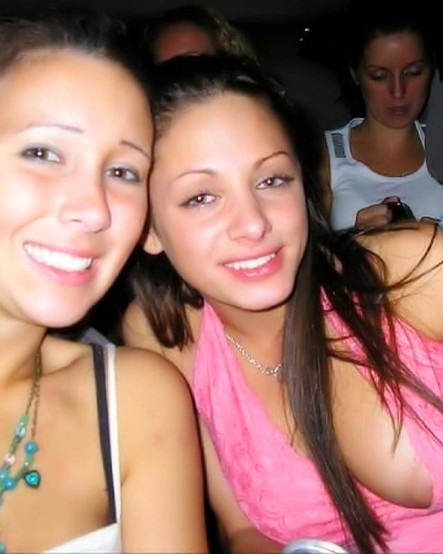 Пьяные девушки превращают вечеринки в горячую порку 9 фотография