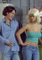 Парни трахают красивых телочек с небритыми кисками 14 фотография