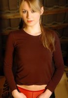 Любительское фото горячего стриптиза от Насти 5 фотография