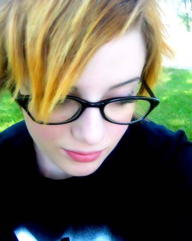 Домашние фотографии голых девушек-эмо 13 фотография