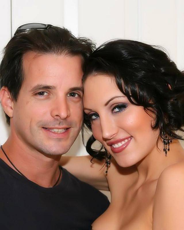 Щедрый муж поделился своей женой с лучшим другом 1 фотография