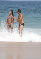 Ебутся под морскими волнами 2 фотография Ебутся под морскими волнами 2 фотография