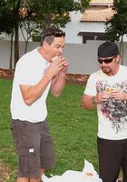 Любит трахаться после колы 3 фотография