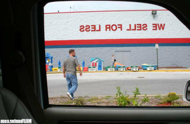 Крейн ласкает пенис губами 2 фотография
