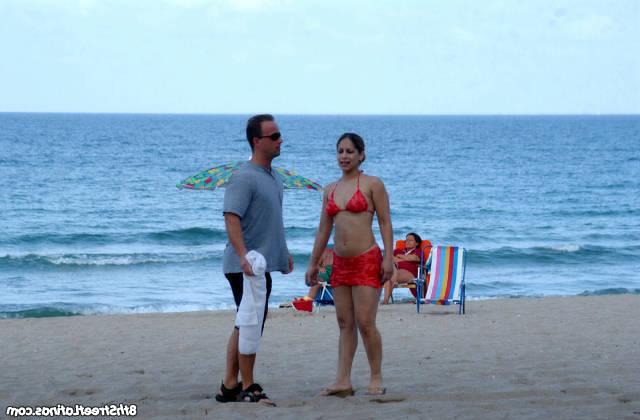 Скучно просто загорать, надо потрахаться 4 фотография