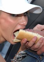 Засадил соседке Елене Леонидовне 21 фотография