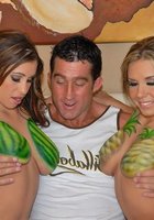 Фруктовые сиськи 18 фотография Фруктовые сиськи 18 фотография