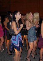 Свалили с вечеринки 10 фотография Свалили с вечеринки 10 фотография