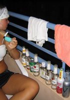 Пьяная бабенку уснула после разврата на вечеринке 21 фотография Пьяная бабенку уснула после разврата на вечеринке 21 фотография