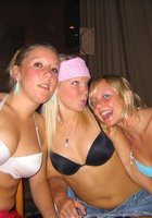 Пьяная бабенку уснула после разврата на вечеринке 13 фотография Пьяная бабенку уснула после разврата на вечеринке 13 фотография