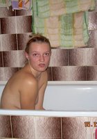 Мамаша в доме проветривает аппетитные сиськи 8 фотография