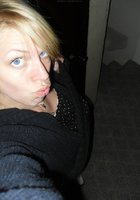 Крендель кончил подруге на лицо после качественного отсоса 6 фотография