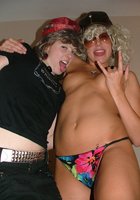 Пьяные барышни отжигают на вечеринке 13 фотография Пьяные барышни отжигают на вечеринке 13 фотография