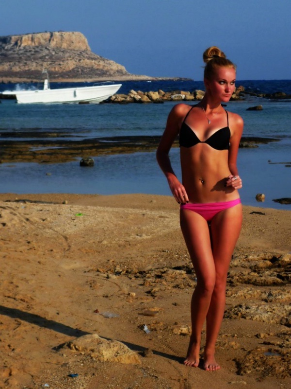 Гламурная бестия сделала в отеле интимное селфи 2 фотография