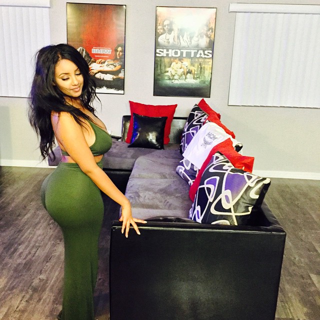 Набор красивых попок из инстаграма 12 фотография