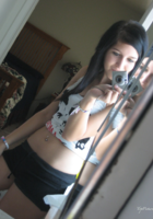 Молодухи дома делают откровенные селфи 5 фотография