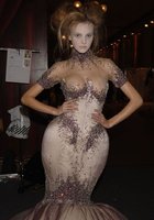 Откровенная и просвечивающая одежда на показах моды 1 фотография